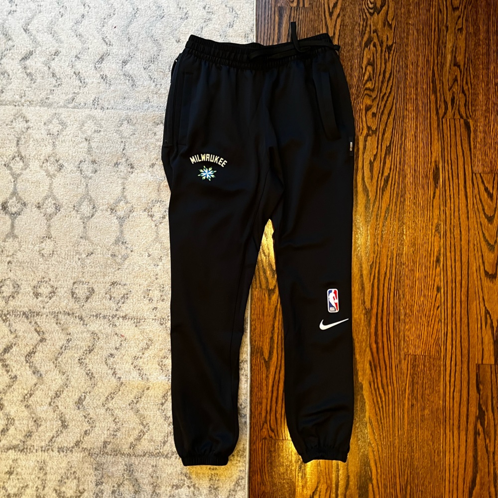 Nike 2022 City Edition Dri-FIT Showtime Milwaukee Bucks Pants - BRAND NEW